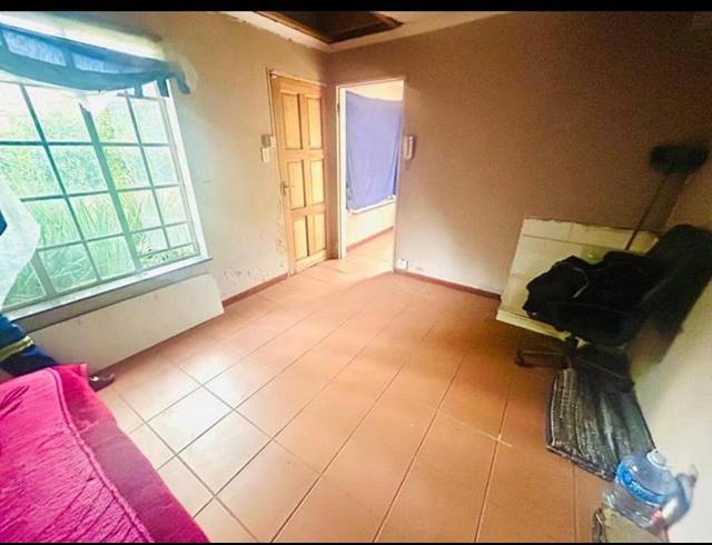 3 BEDROOM HOUSE FOR SALE IN WESTDENE